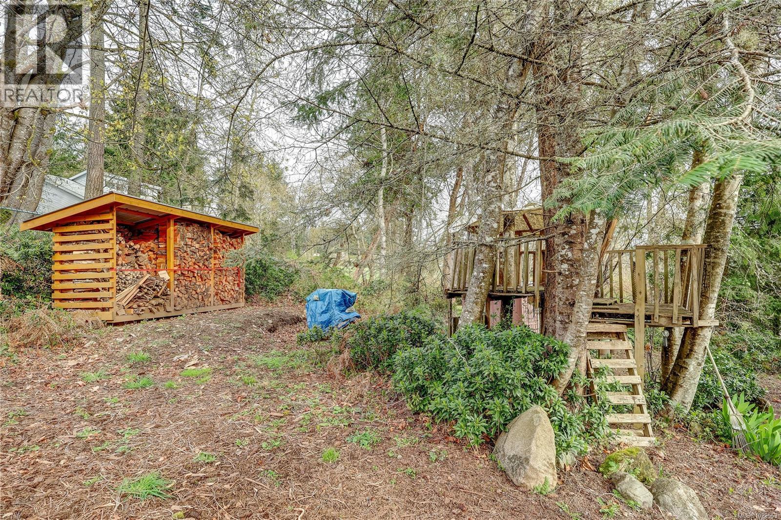 1569 Murdoch Rd - 54