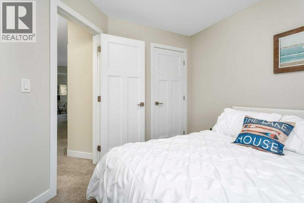 5210 Lakeshore Drive, Sylvan Lake