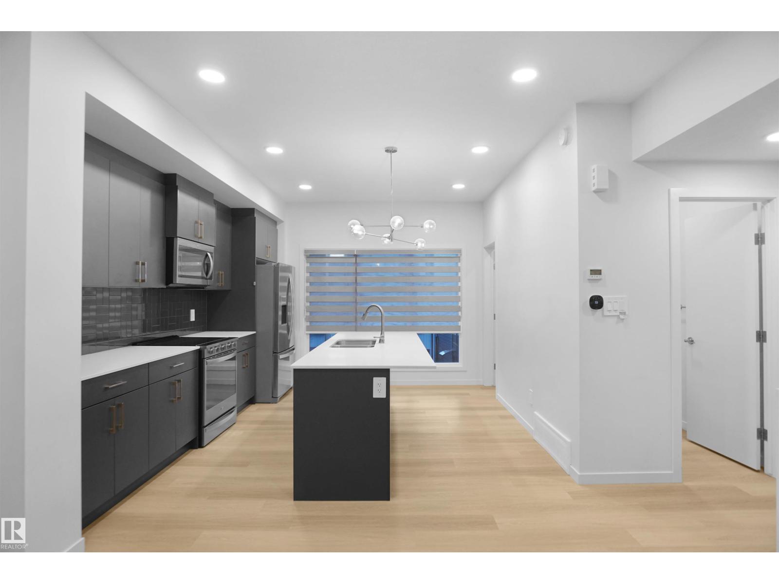 510 37 ST SW, Edmonton