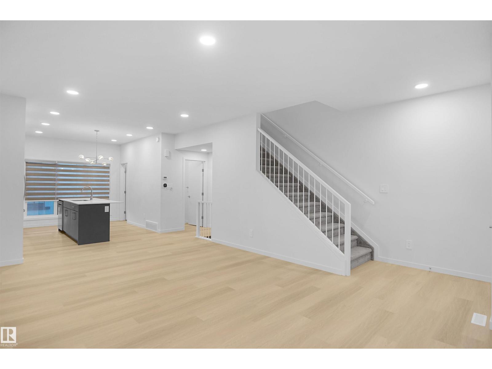 510 37 ST SW, Edmonton