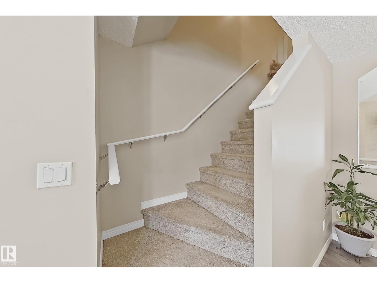 1328 CHAPPELLE BV SW, Edmonton