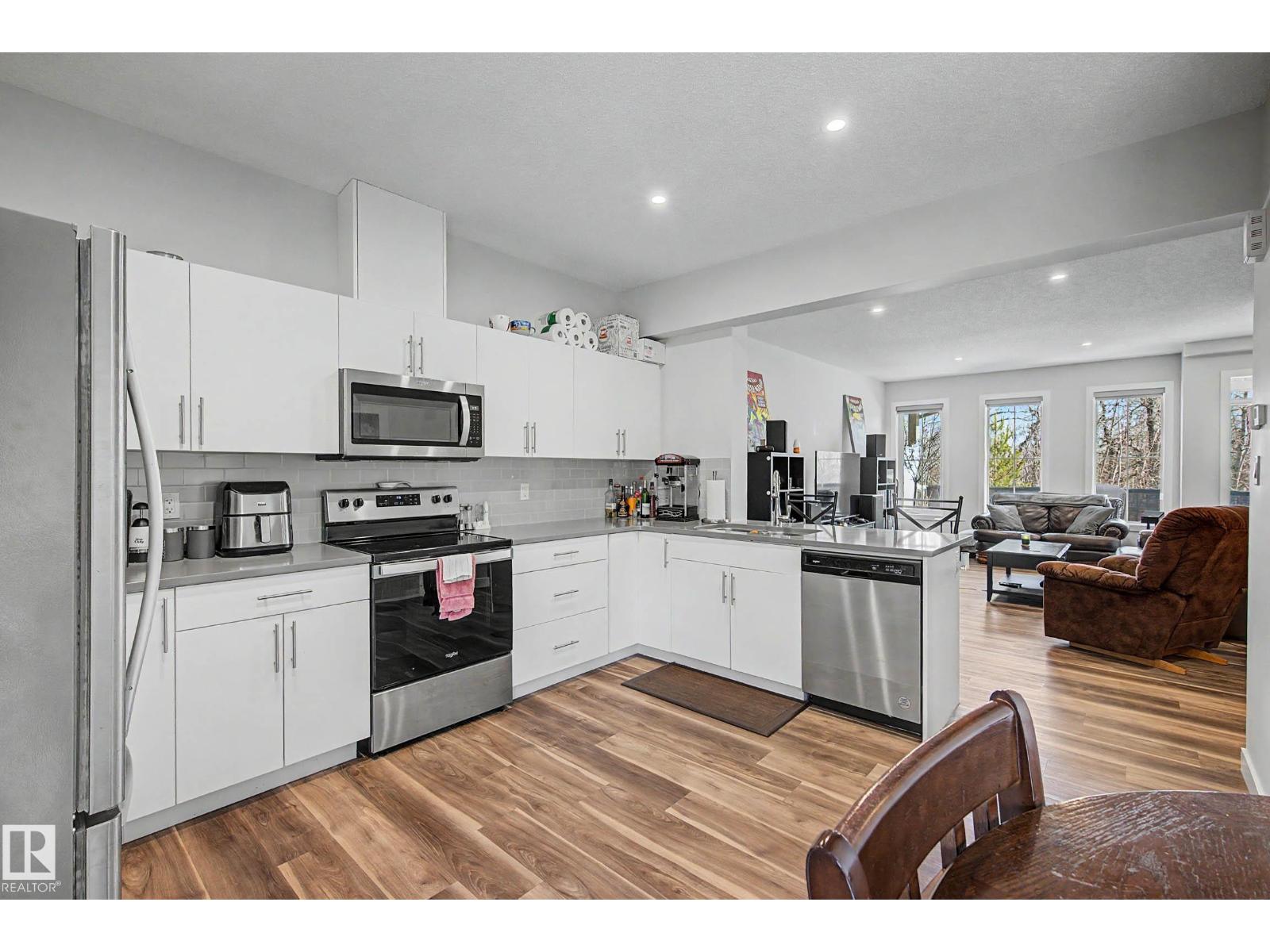 #19 1051 GRAYDON HILL BV SW, Edmonton