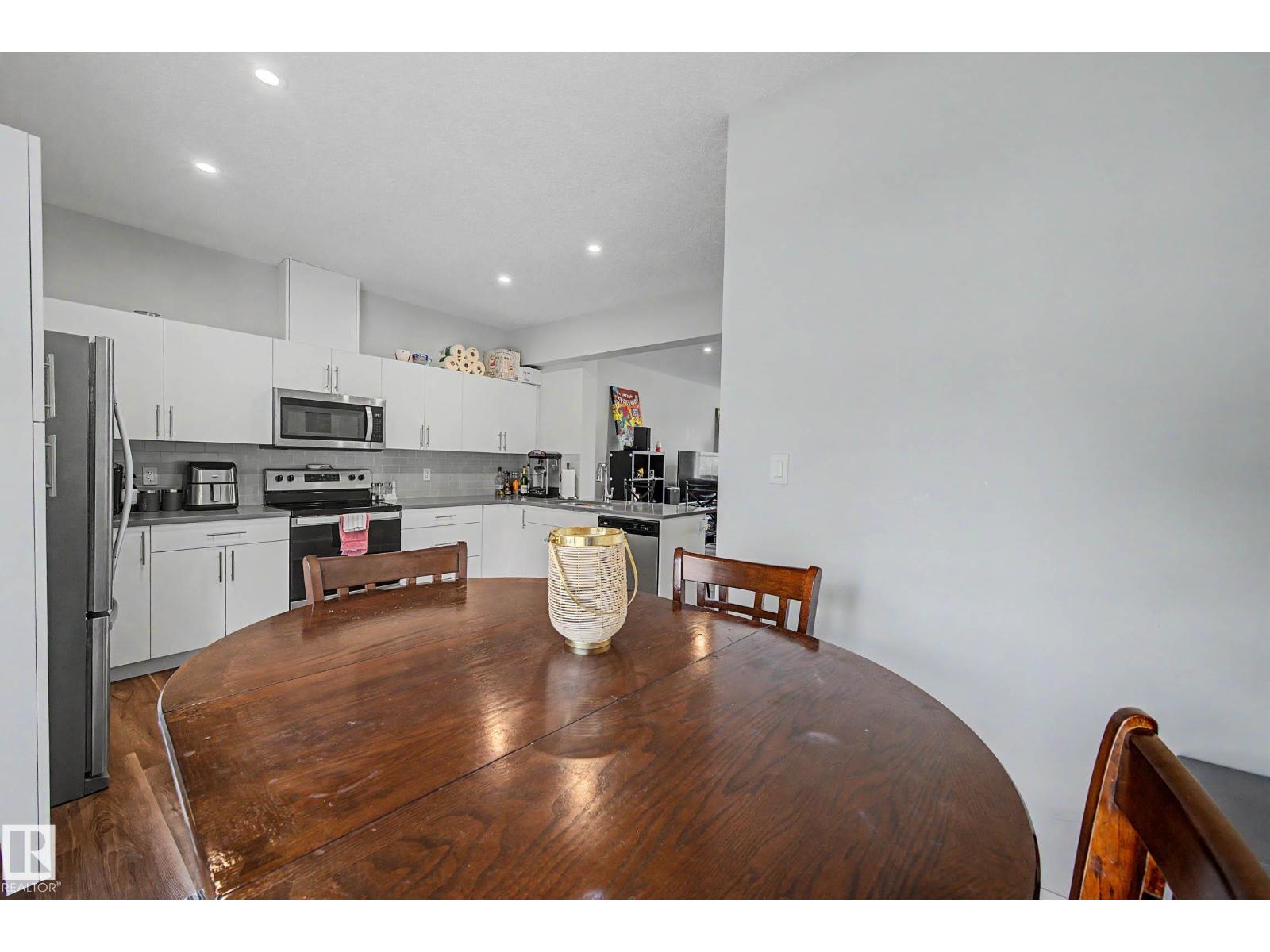 #19 1051 GRAYDON HILL BV SW, Edmonton