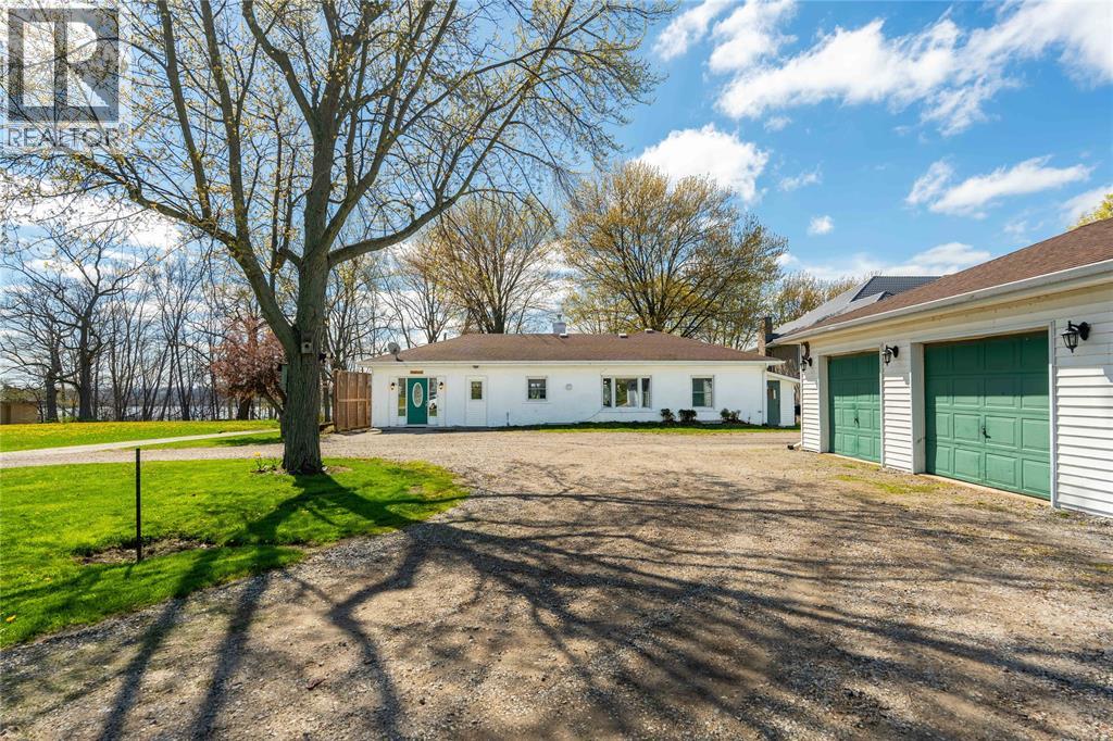 885 ST CLAIR PARKWAY, Moore Township, Ontario, N0N1M0 — Photo 19