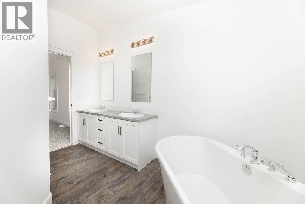 11 1416 NORTH ROAD, Gibsons