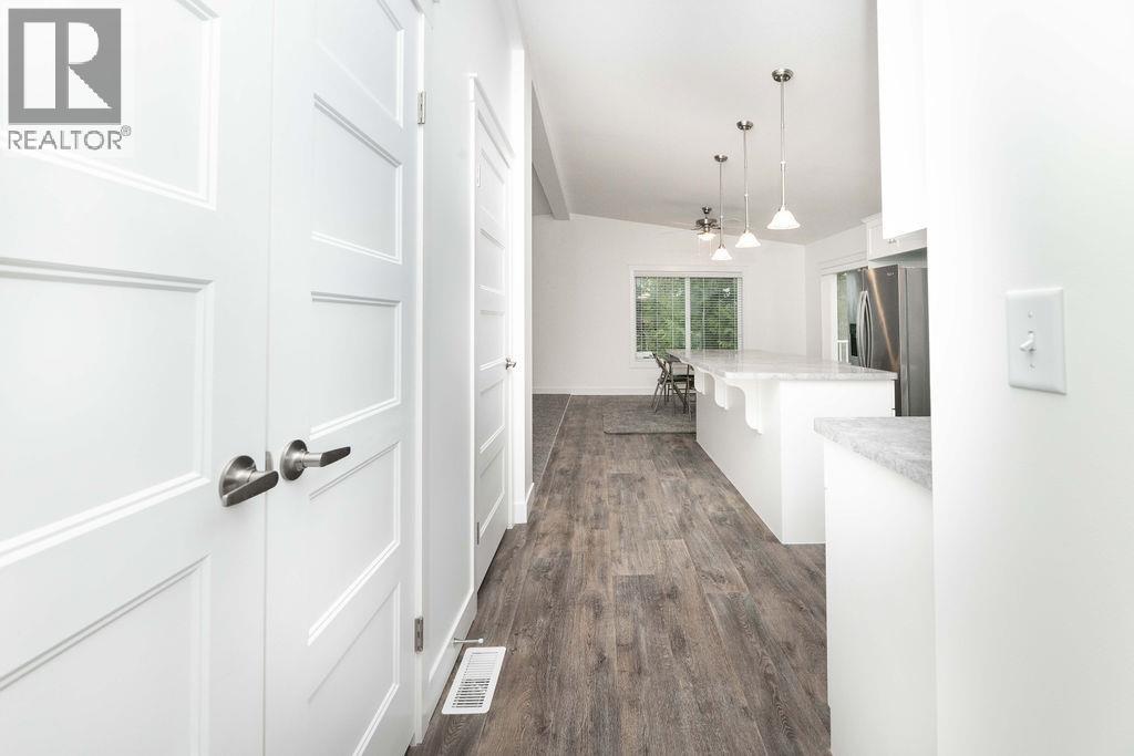 11 1416 NORTH ROAD, Gibsons