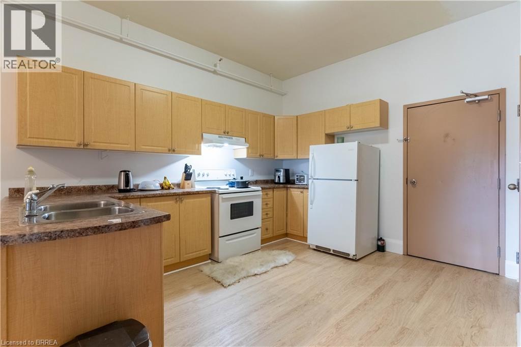 150 COLBORNE Street E Unit# 405, Brantford, Ontario, N3T2G7 — Photo 4
