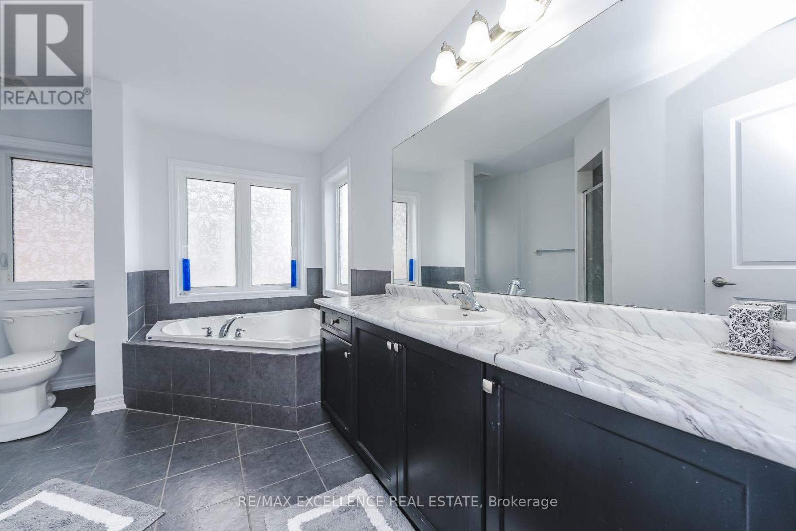 40 VICTORIAVILLE ROAD - 29
