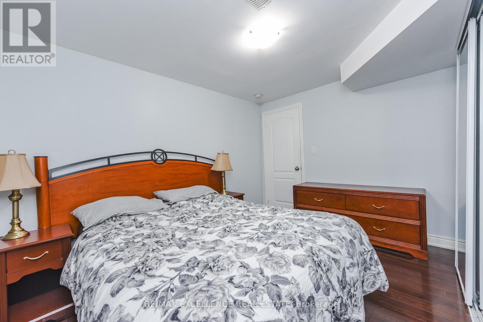 40 VICTORIAVILLE ROAD - 39