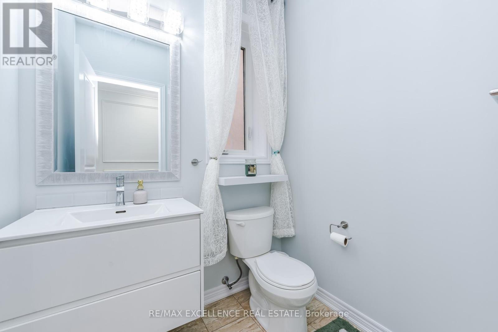40 VICTORIAVILLE ROAD - 5