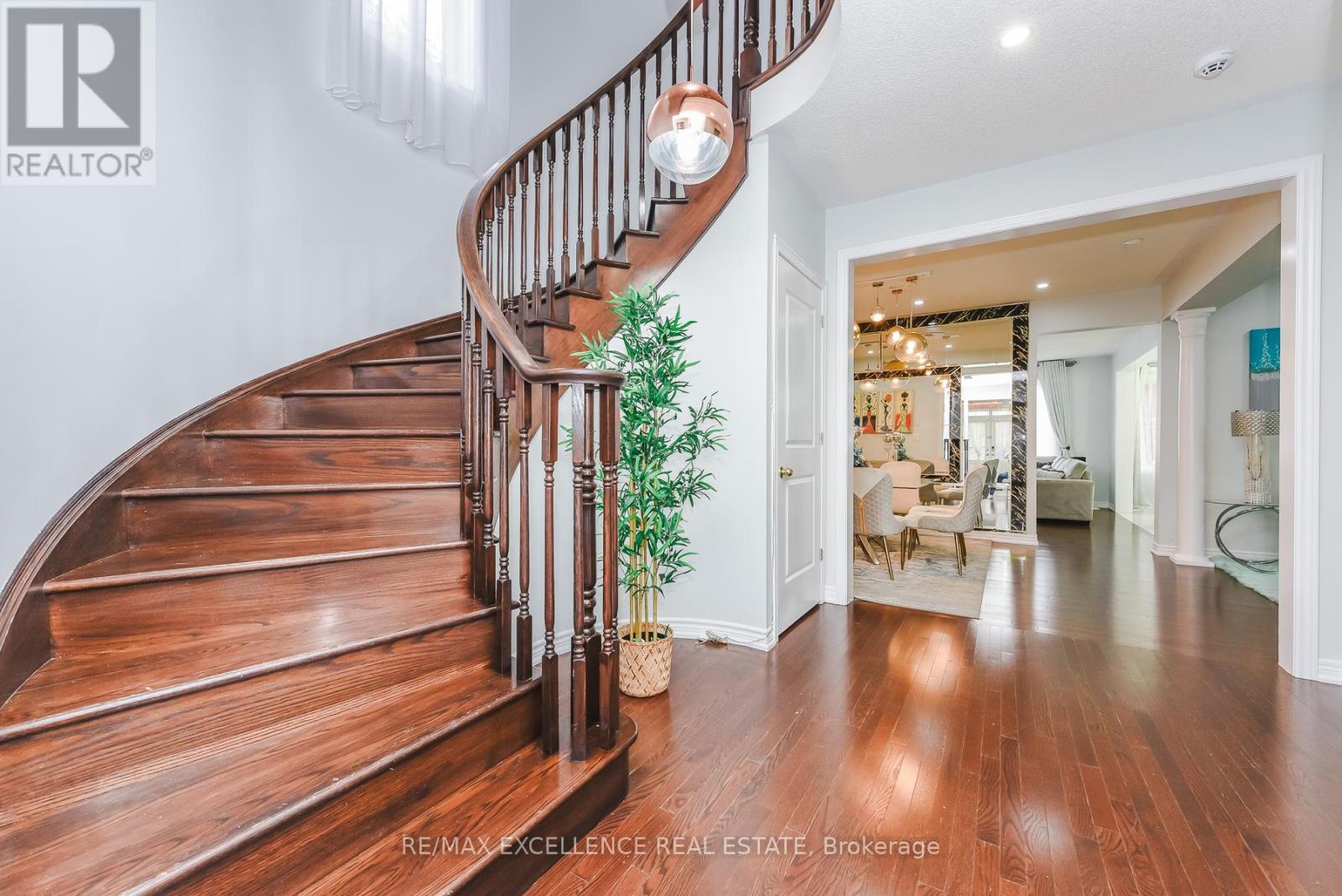 40 VICTORIAVILLE ROAD - 6