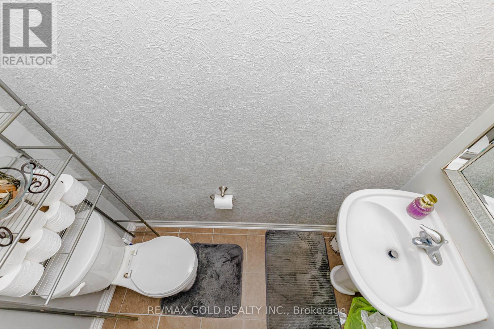 26 PINE ISLAND WAY - 18