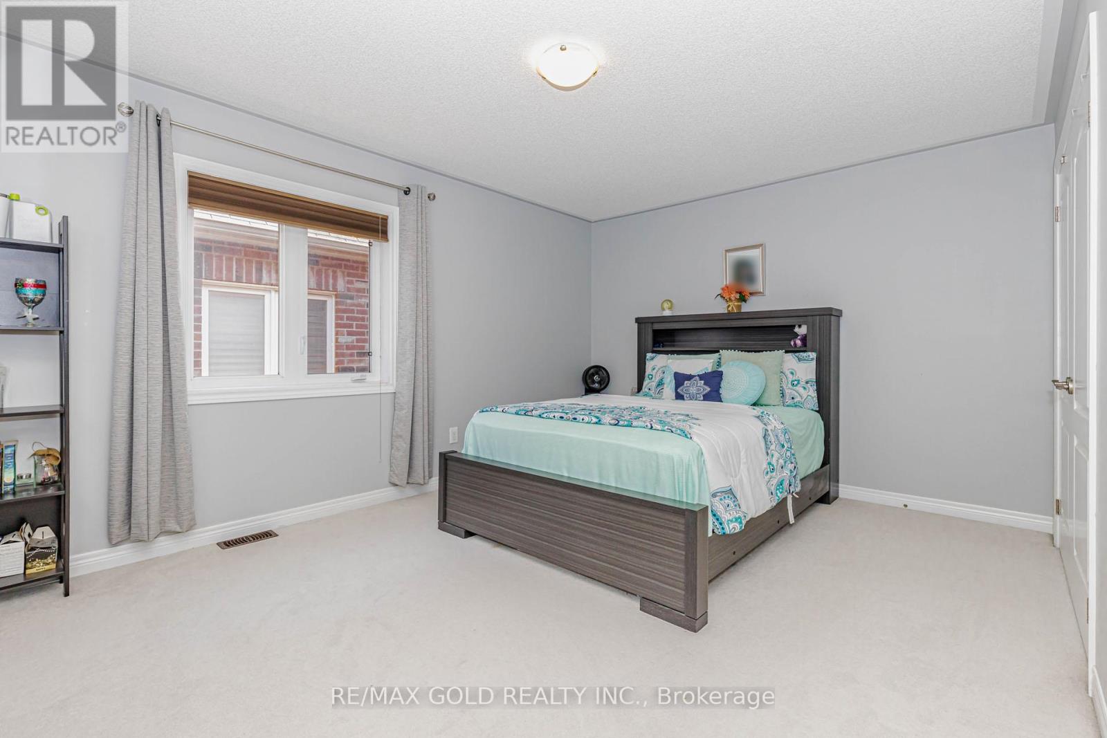 26 PINE ISLAND WAY - 29