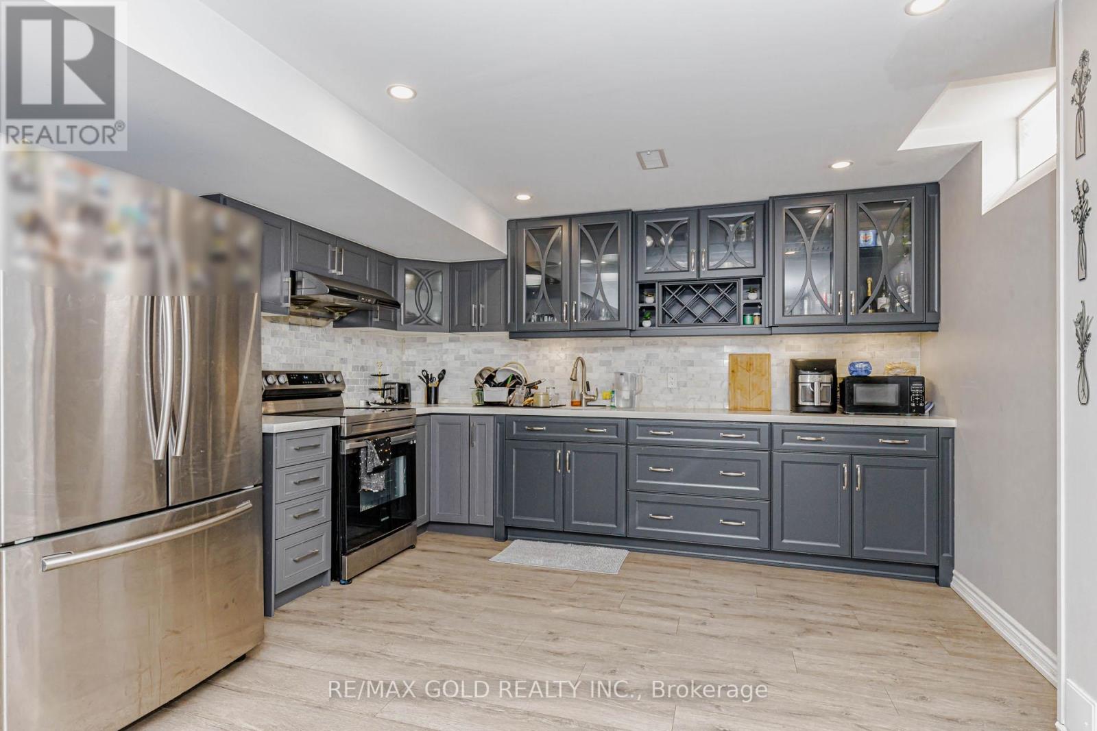 26 PINE ISLAND WAY - 37