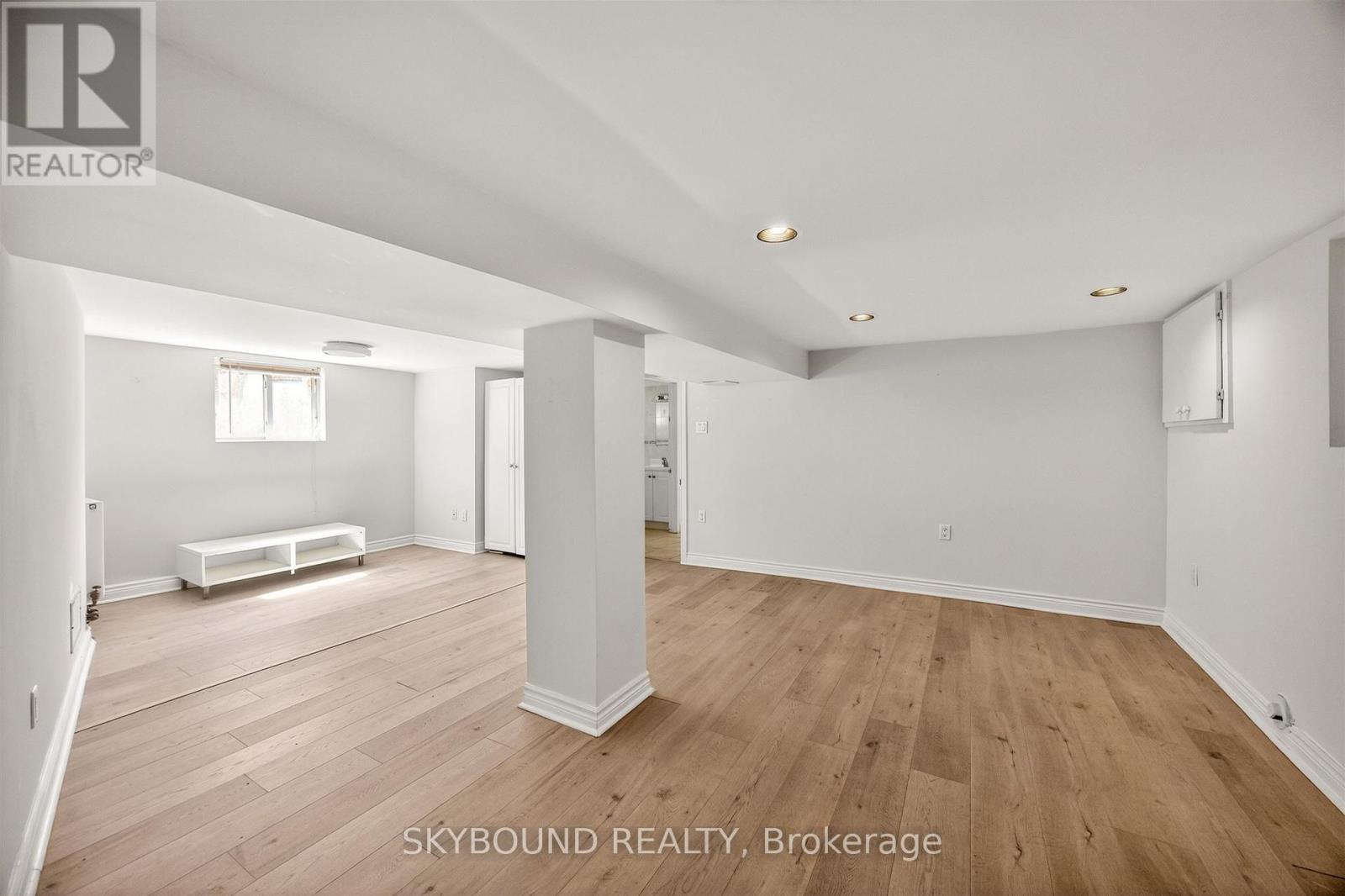 426 ARMADALE AVENUE - 43
