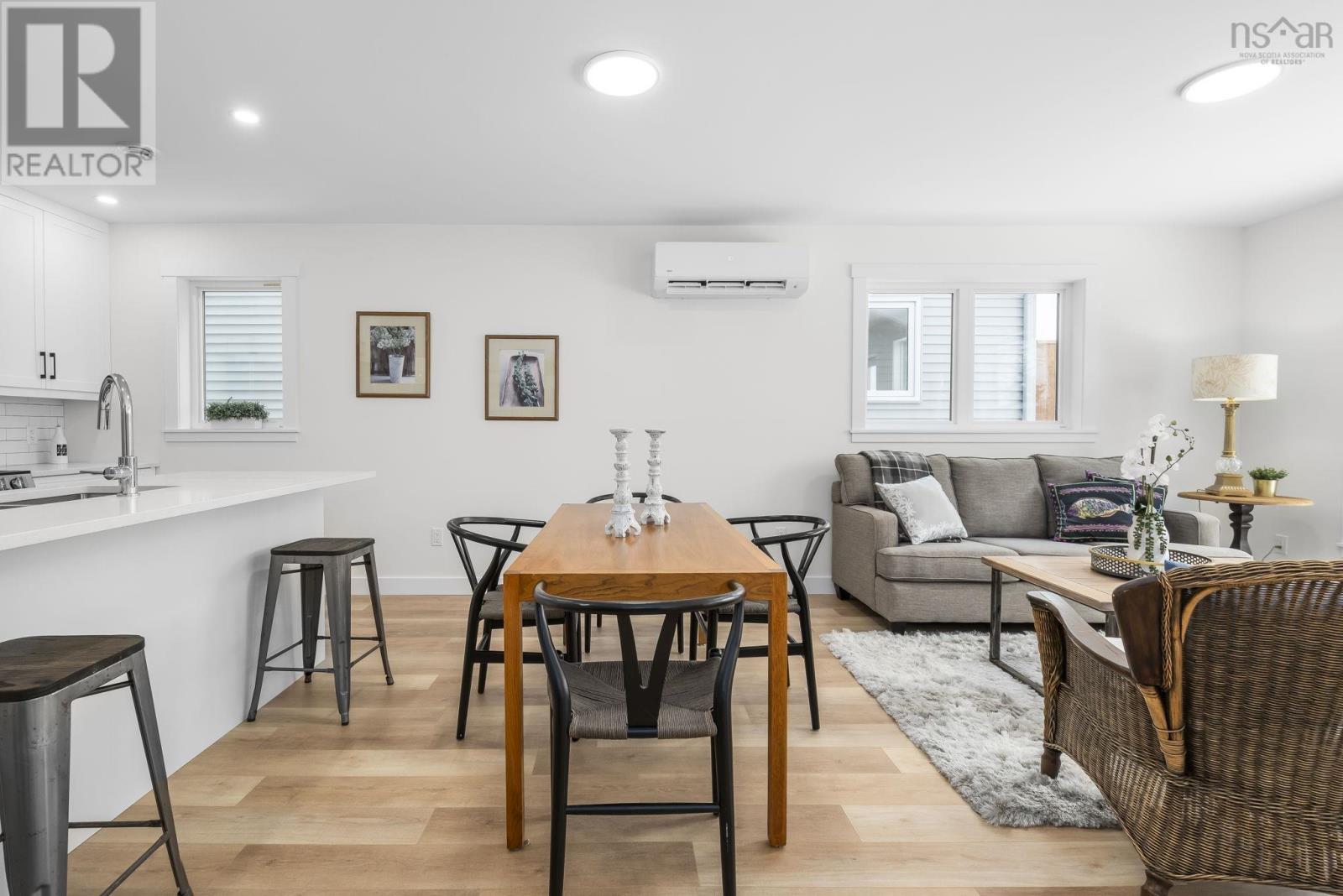 Property 20 of 39 of 212 Sailors Trail