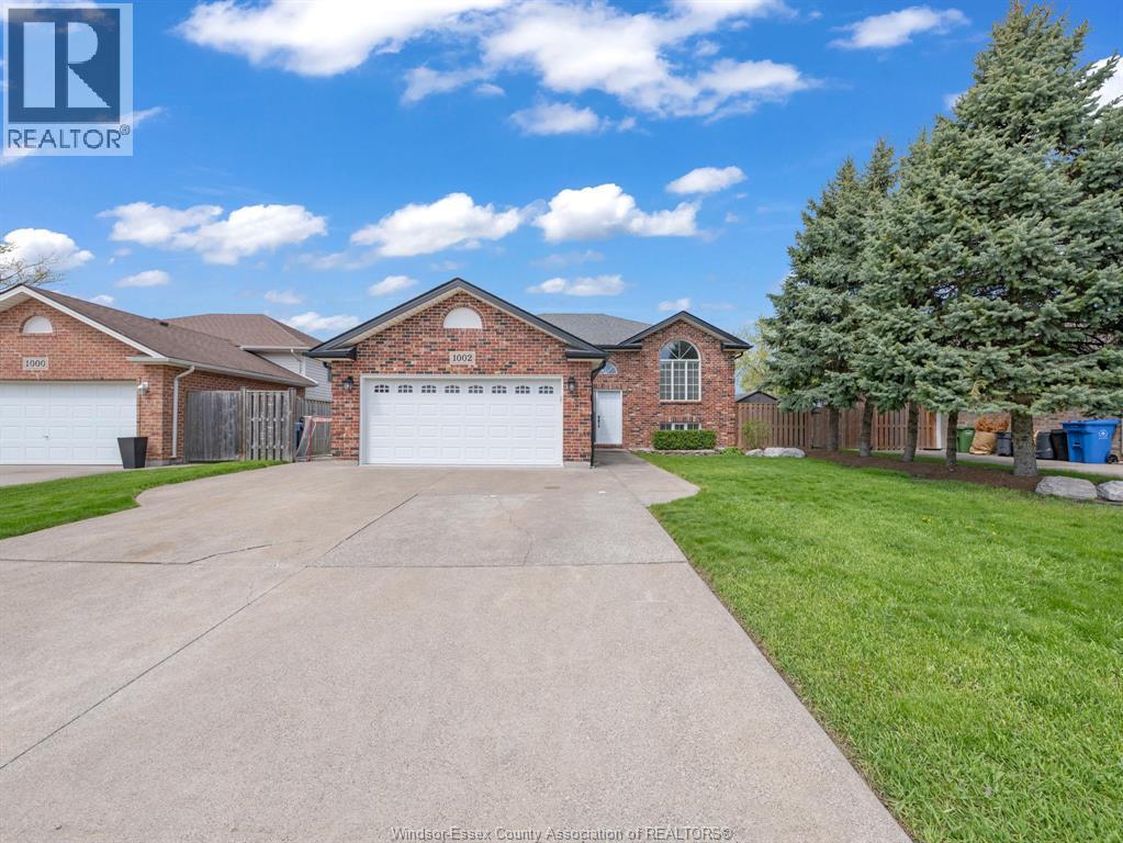 1002 KING RICHARD COURT, Lakeshore, Ontario, N8L0T8 — Photo 2