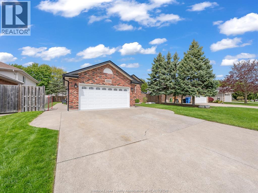 1002 KING RICHARD COURT, Lakeshore, Ontario, N8L0T8 — Photo 3