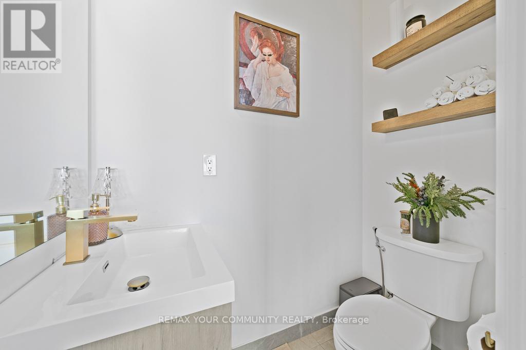 #716 5 STECKLEY HOUSE LANE - 12