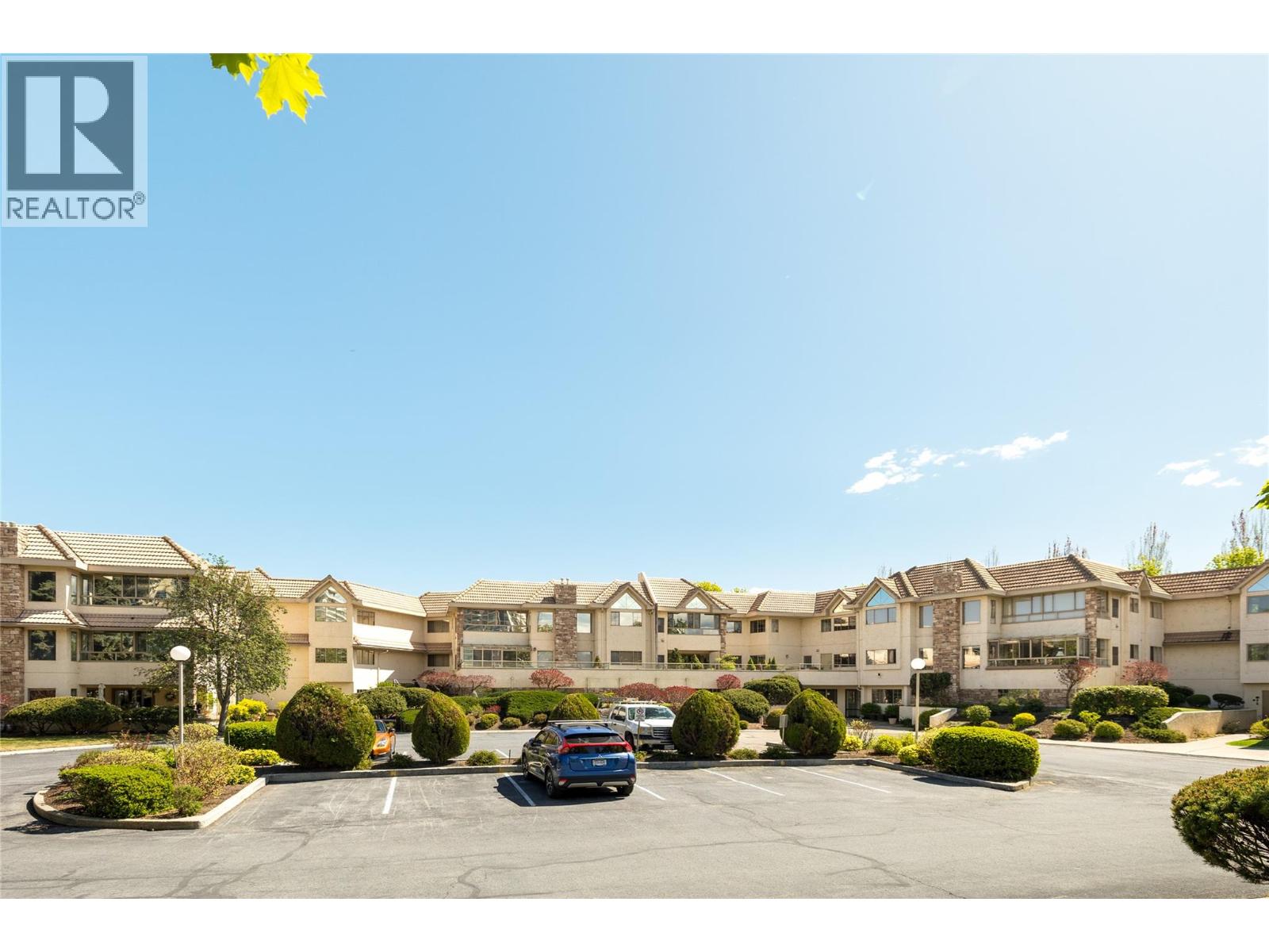 215 3335 Richter Street, Kelowna