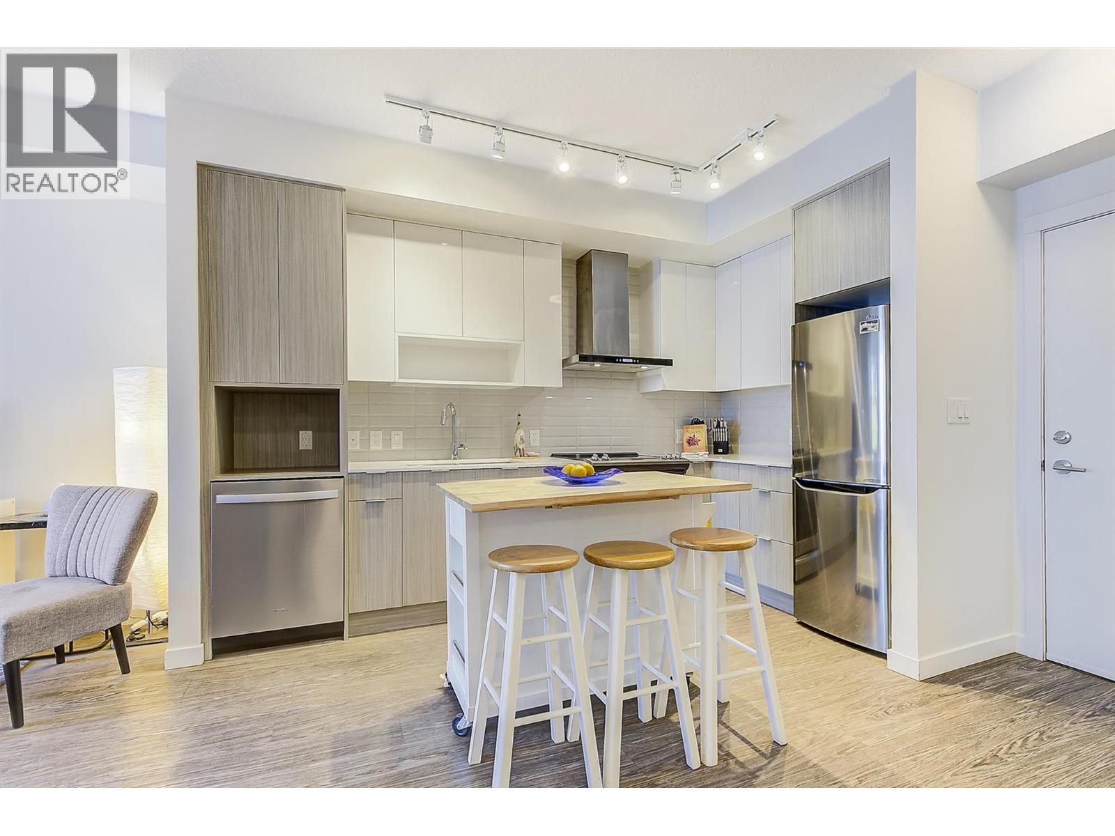 320 1770 Richter Street, Kelowna