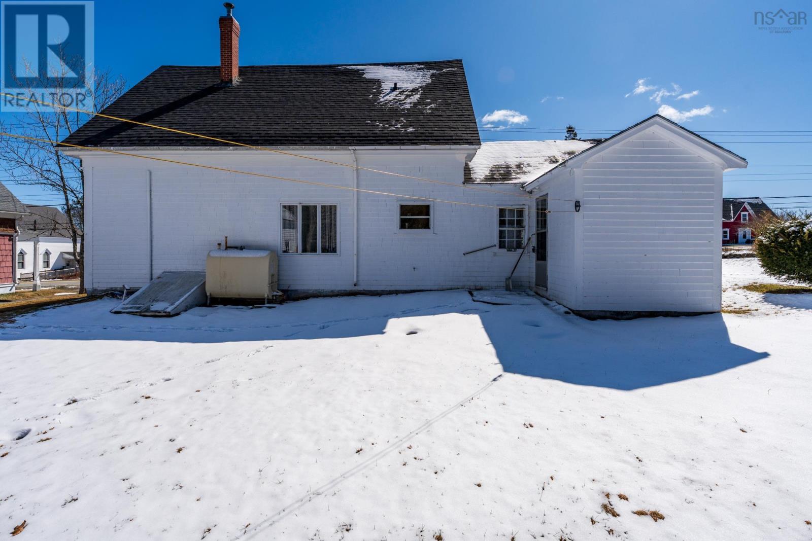 Property 13 of 41 of 46 Highway 335