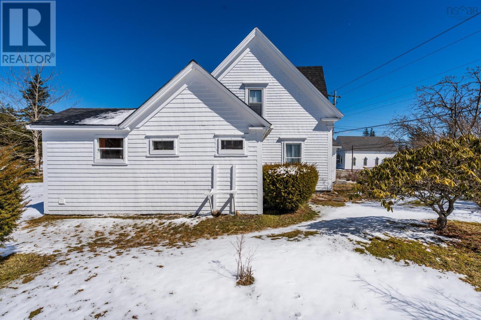 Property 15 of 41 of 46 Highway 335