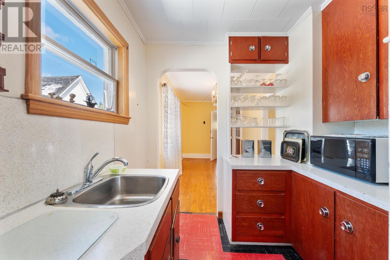 Property 21 of 41 of 46 Highway 335