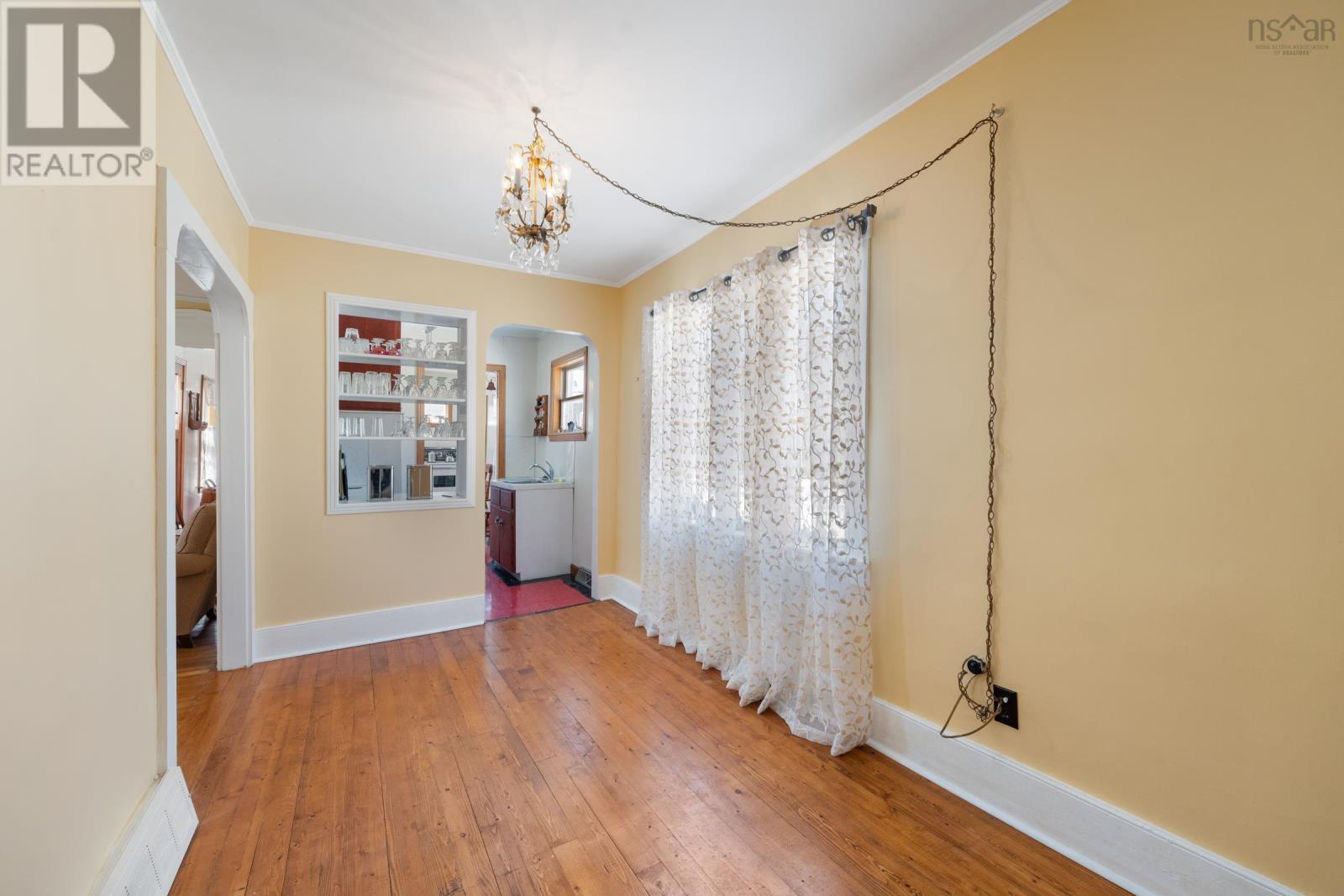 Property 29 of 41 of 46 Highway 335