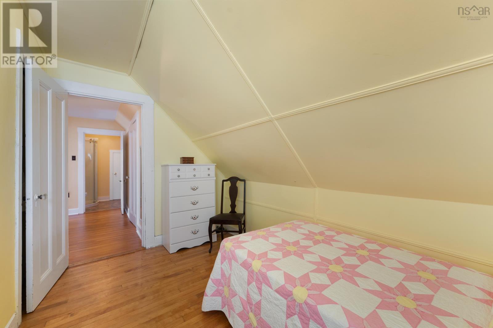 Property 35 of 41 of 46 Highway 335