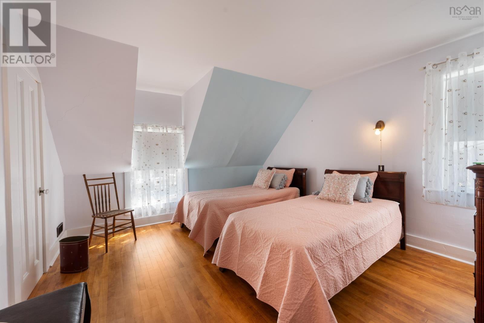 Property 37 of 41 of 46 Highway 335