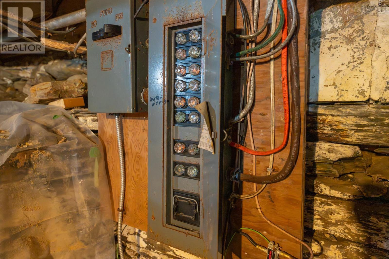 Property 41 of 41 of 46 Highway 335