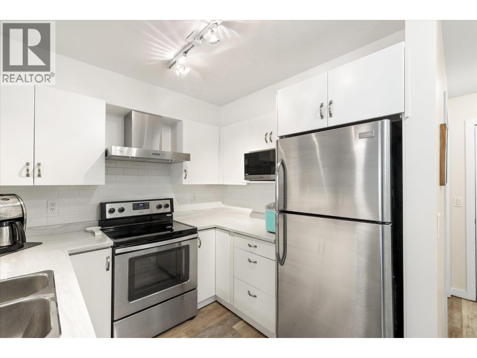 310 563 Yates Road, Kelowna