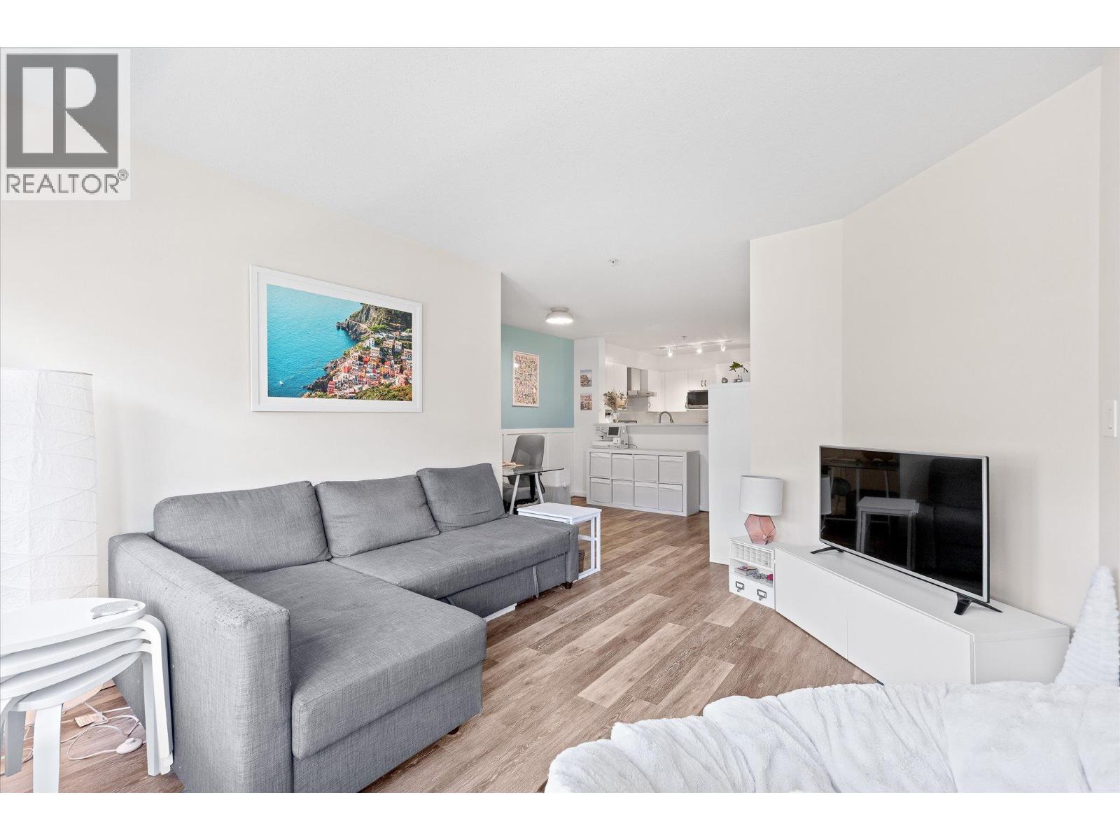 310 563 Yates Road, Kelowna