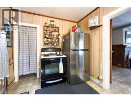 Dining room - 1410 Red Granite Rd, Cortes Island, BC V0P1K0 Photo 10