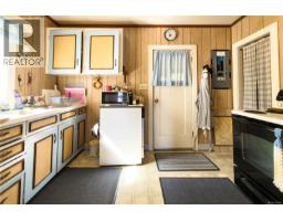Entrance - 1410 Red Granite Rd, Cortes Island, BC V0P1K0 Photo 9