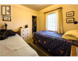 Primary Bedroom - 1410 Red Granite Rd, Cortes Island, BC V0P1K0 Photo 12