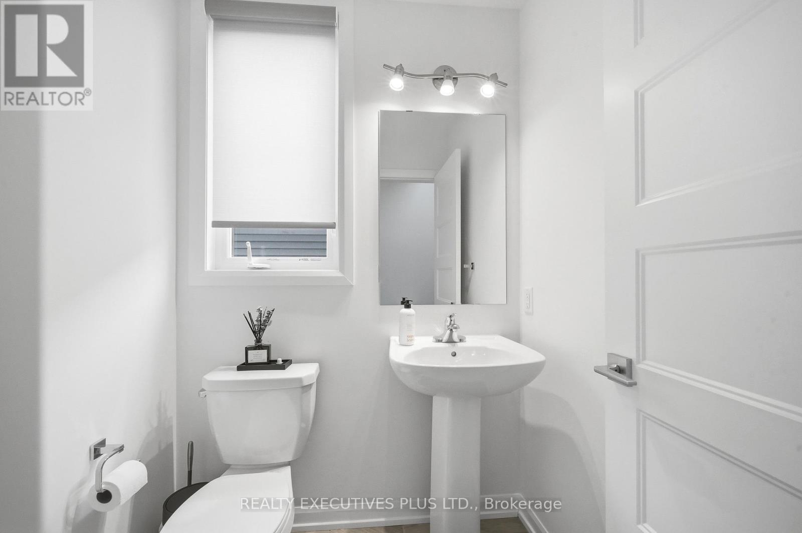 429 STERLING AVENUE - 14