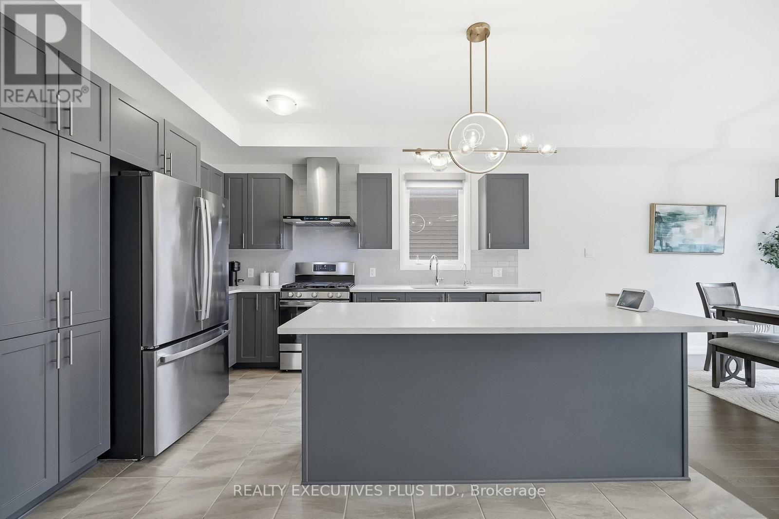 429 STERLING AVENUE - 6