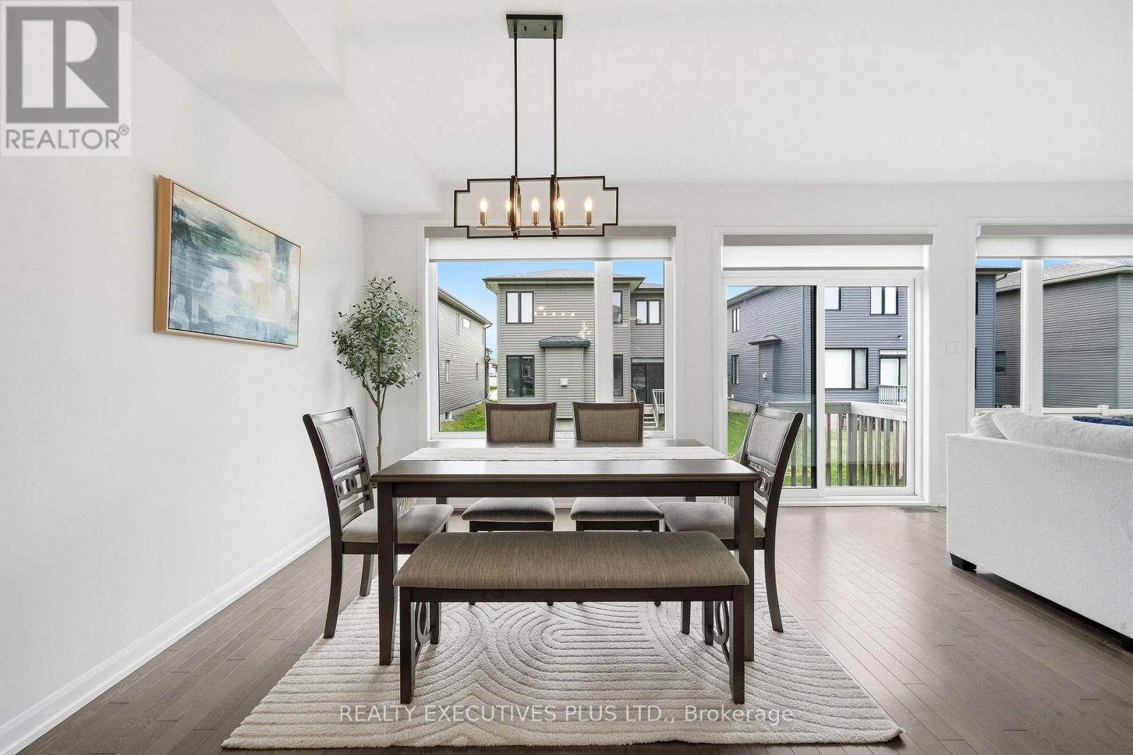 429 STERLING AVENUE - 8