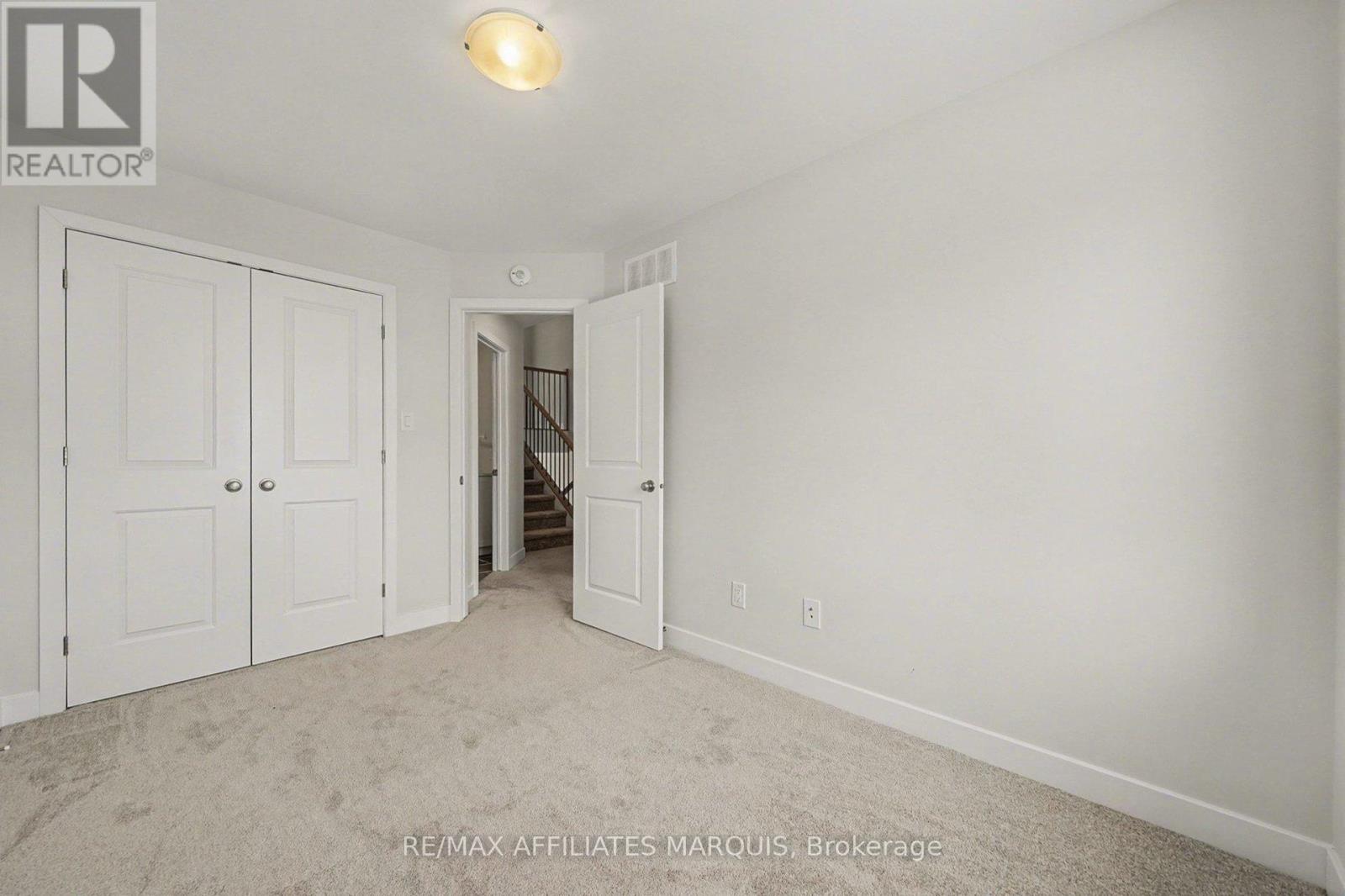 97 WHITCOMB CRESCENT - 12