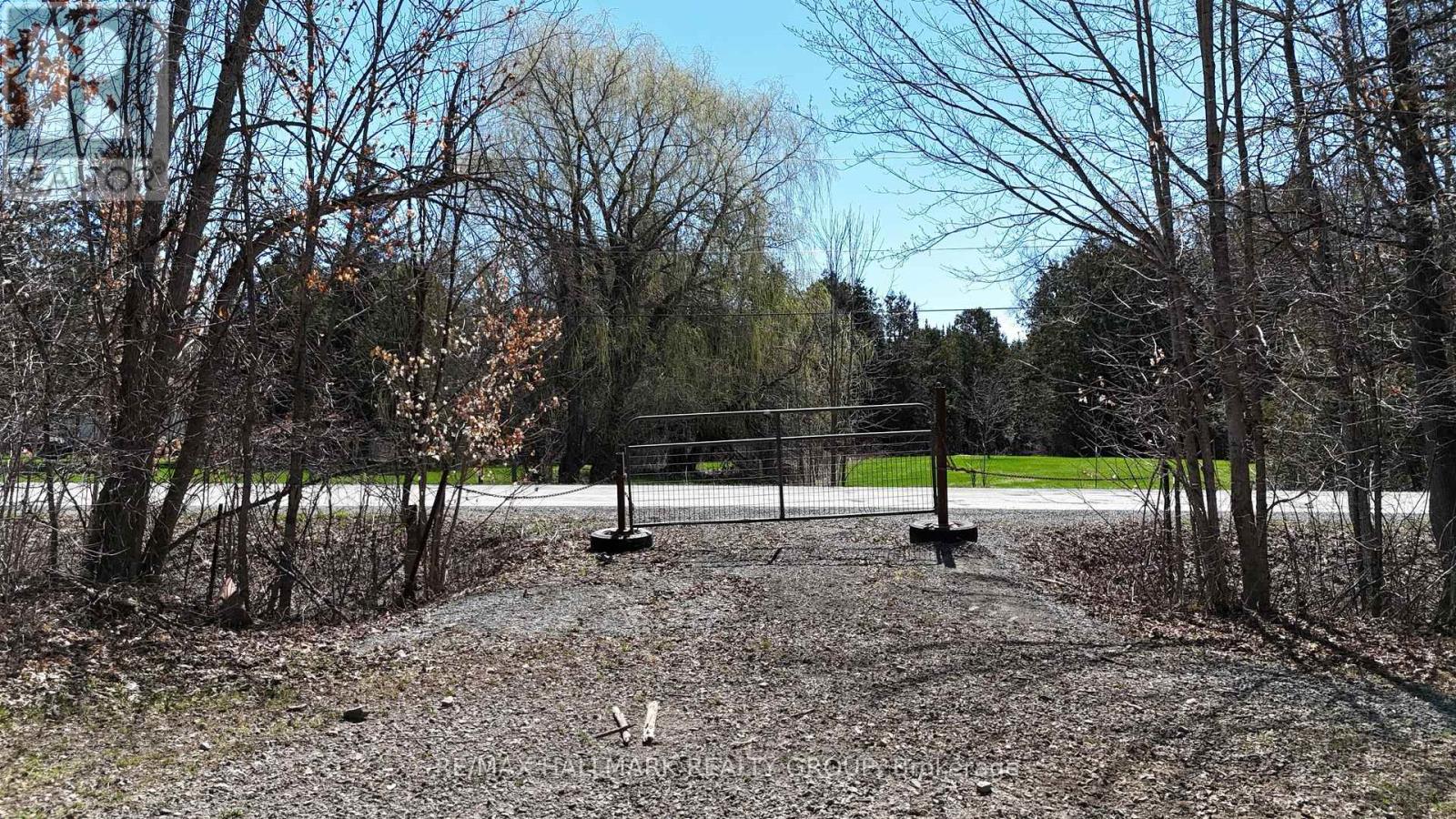 4318 STONECREST ROAD - 40