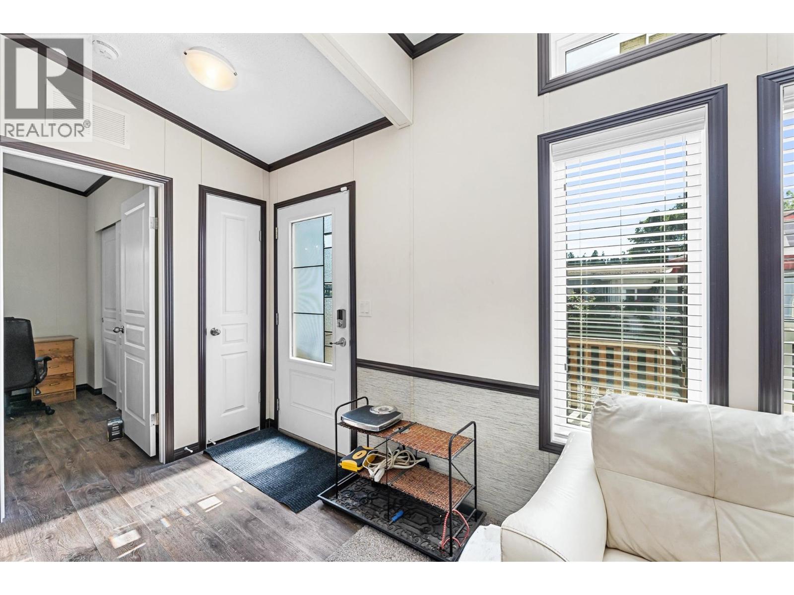 #45 3535 McCulloch Road - 6
