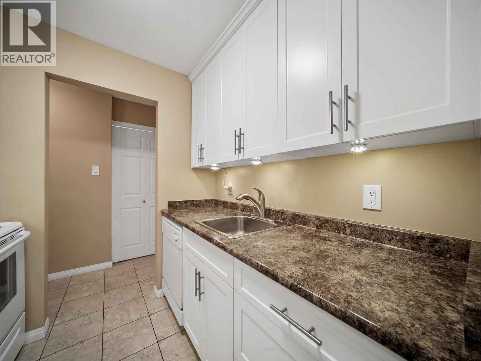 #210-8511 ACKROYD Road, Richmond