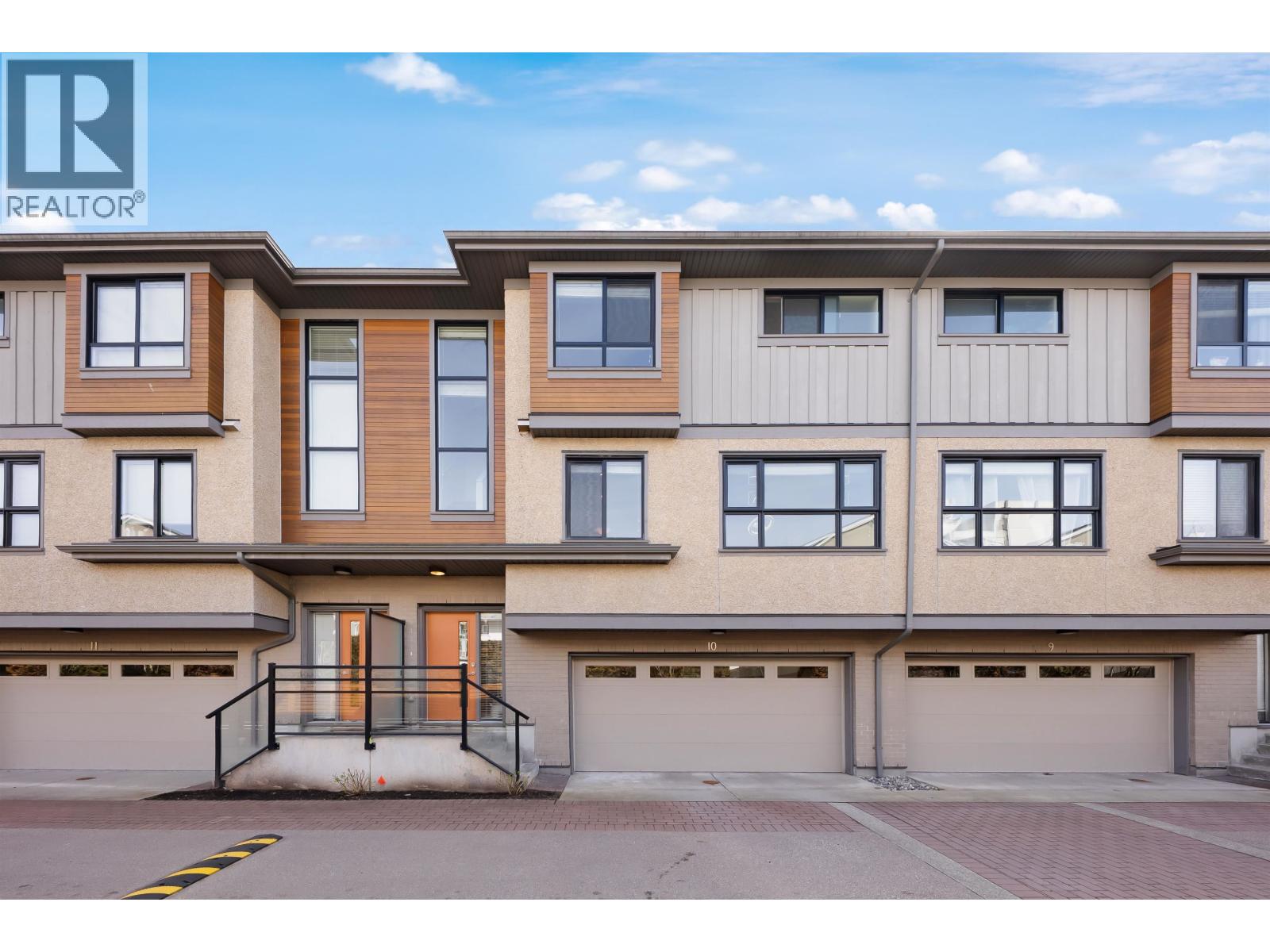 #10-7180 GILBERT Road, Richmond