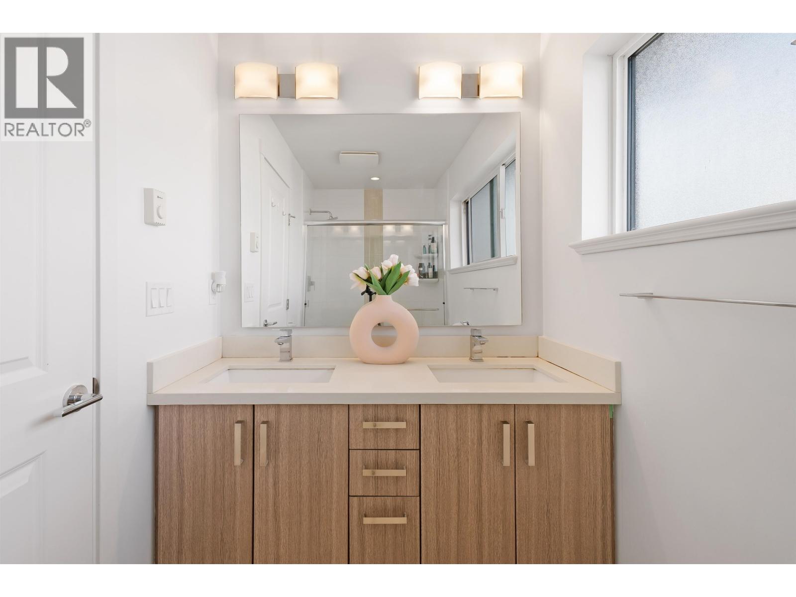 3 Bed, 3 Bath Townhouse for Sale in Richmond – 10 7180 GILBERT ROAD, Richmond – MLS# R3117346 - Image 14