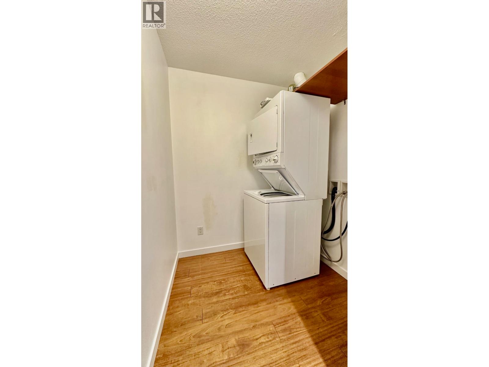 #902-8160 LANSDOWNE Road, Richmond