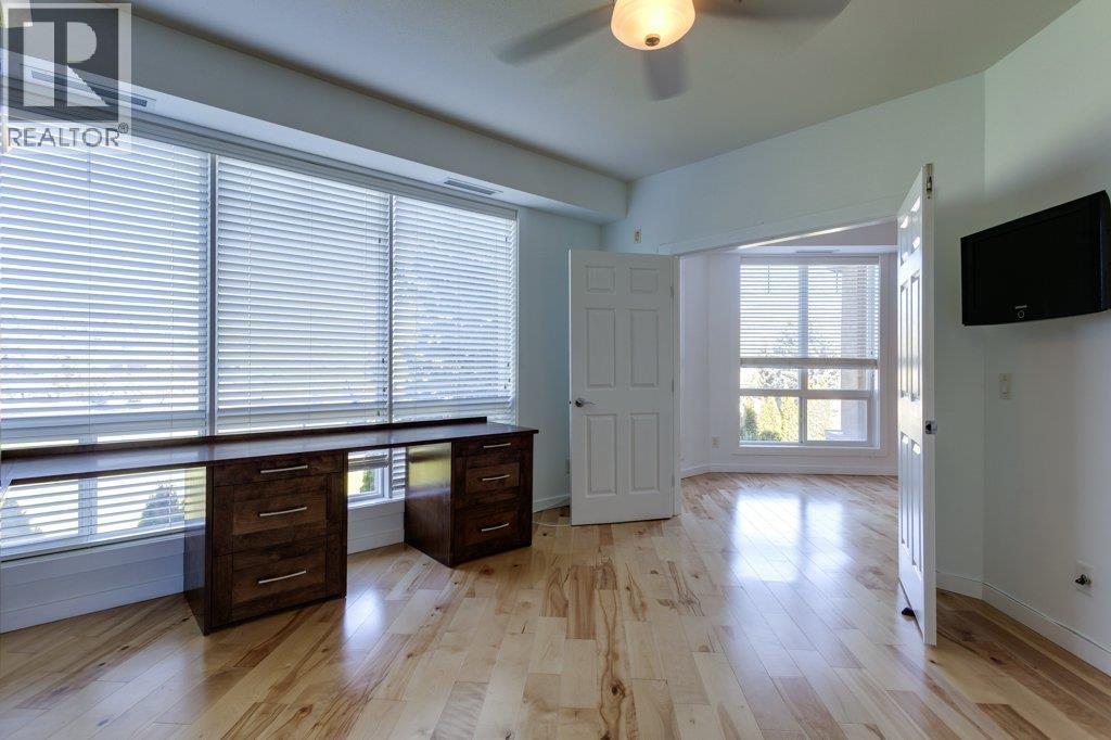 212 3550 Woodsdale Road, Lake Country