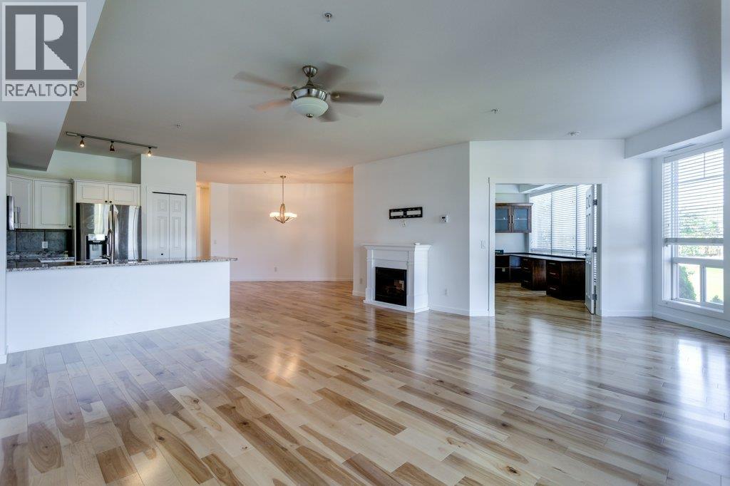 212 3550 Woodsdale Road, Lake Country