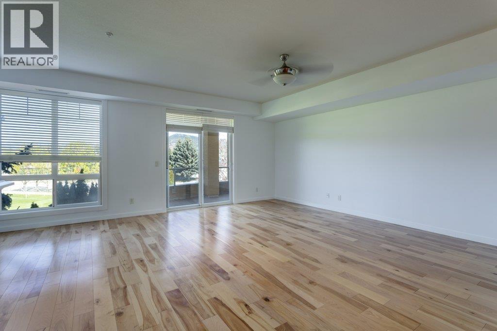 212 3550 Woodsdale Road, Lake Country